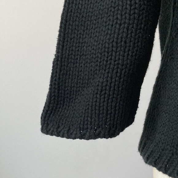GAP Sweater w/ Box Neckline and 3/4 Sleeve - Picture 6 of 10